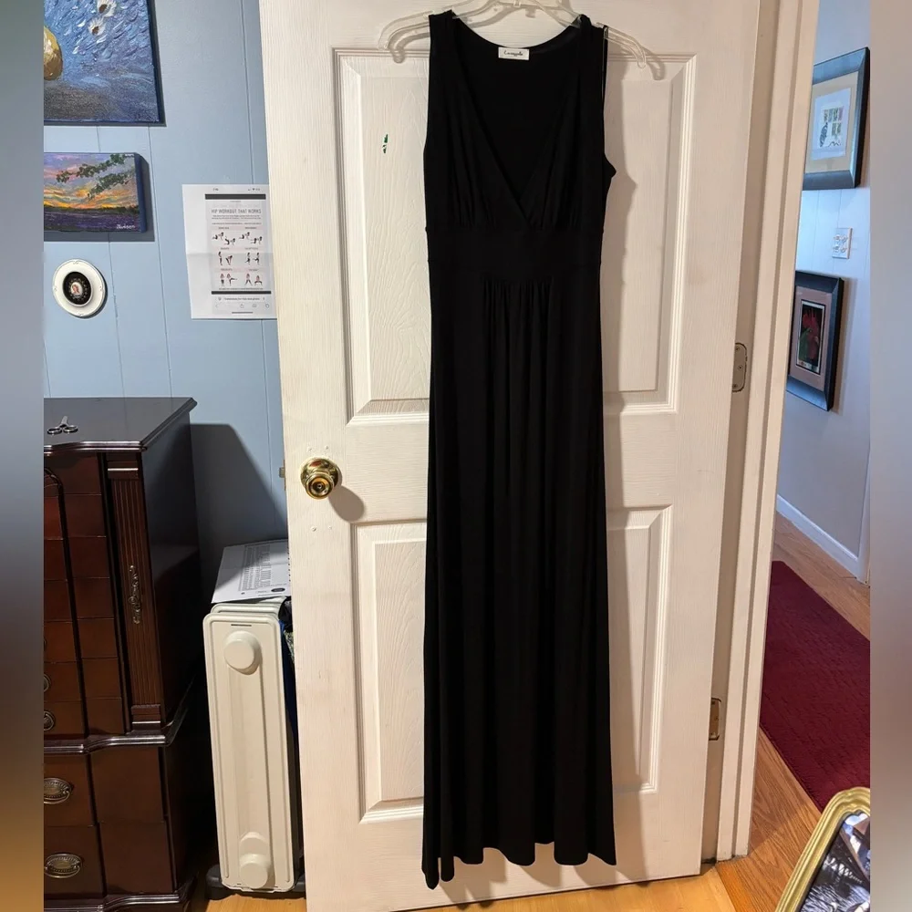 Loveappella Black V-Neck Jersey Sleeveless Maxi Dress - Picture 4 of 14